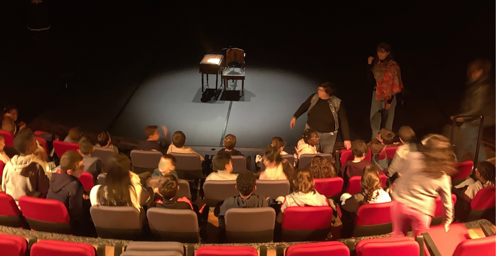 Faites découvrir le Centre des Arts du Récit - Théâtre Prémol aux enfants